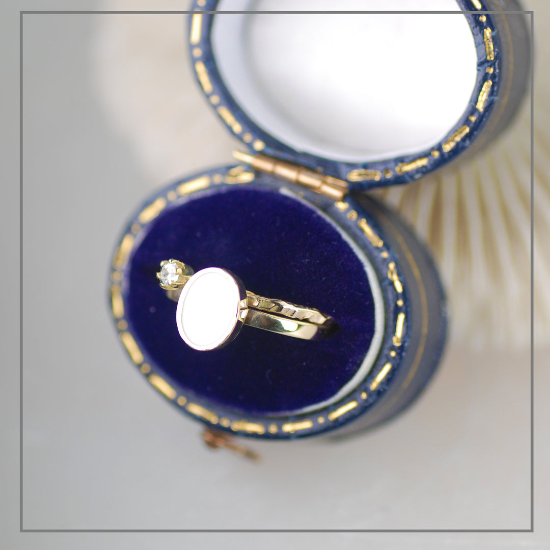 Set Dreaming in Gold Ovaal met een geboortesteen