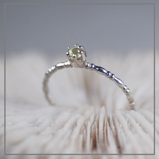 Zilveren Vintage ring Geboortesteen